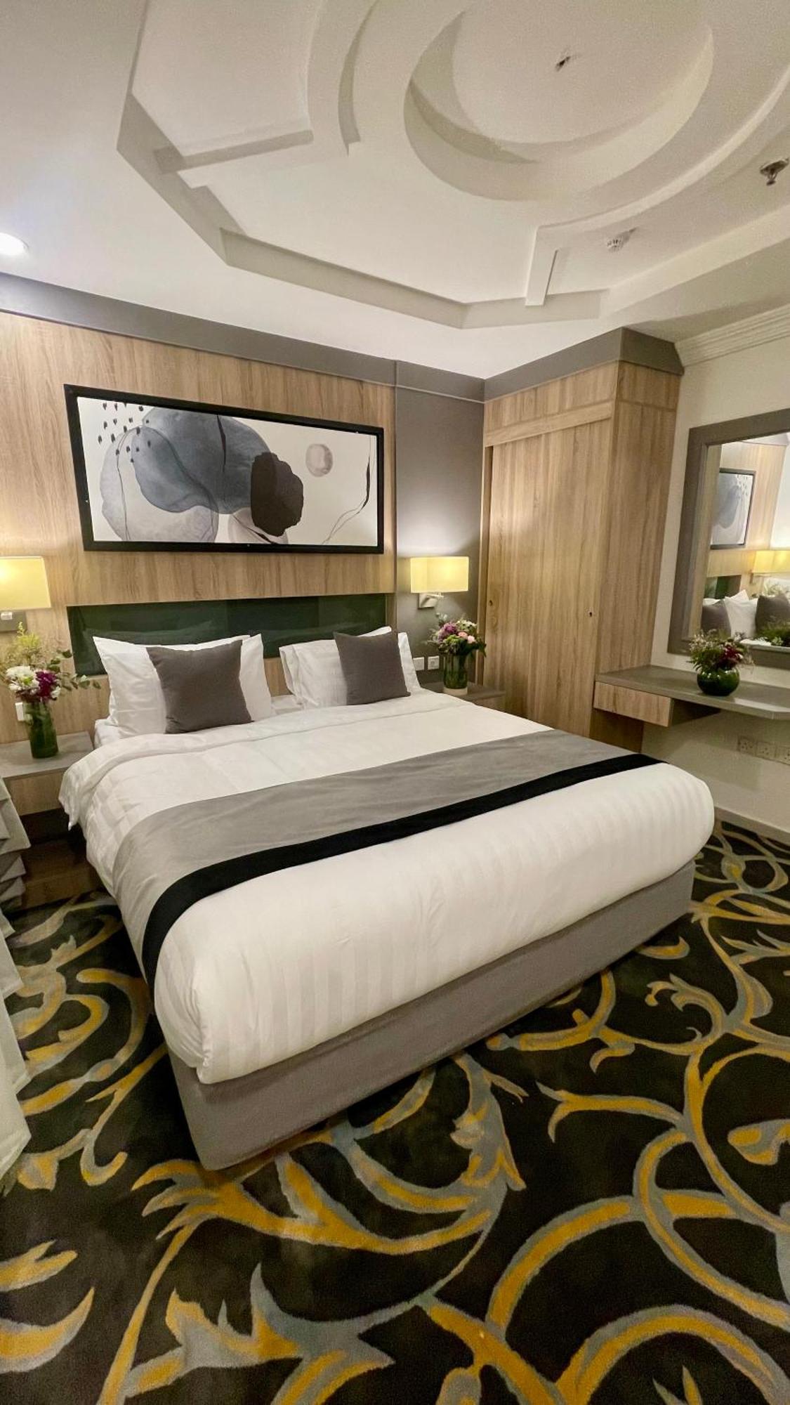 Laten Suites Prince Sultan Джедда Экстерьер фото