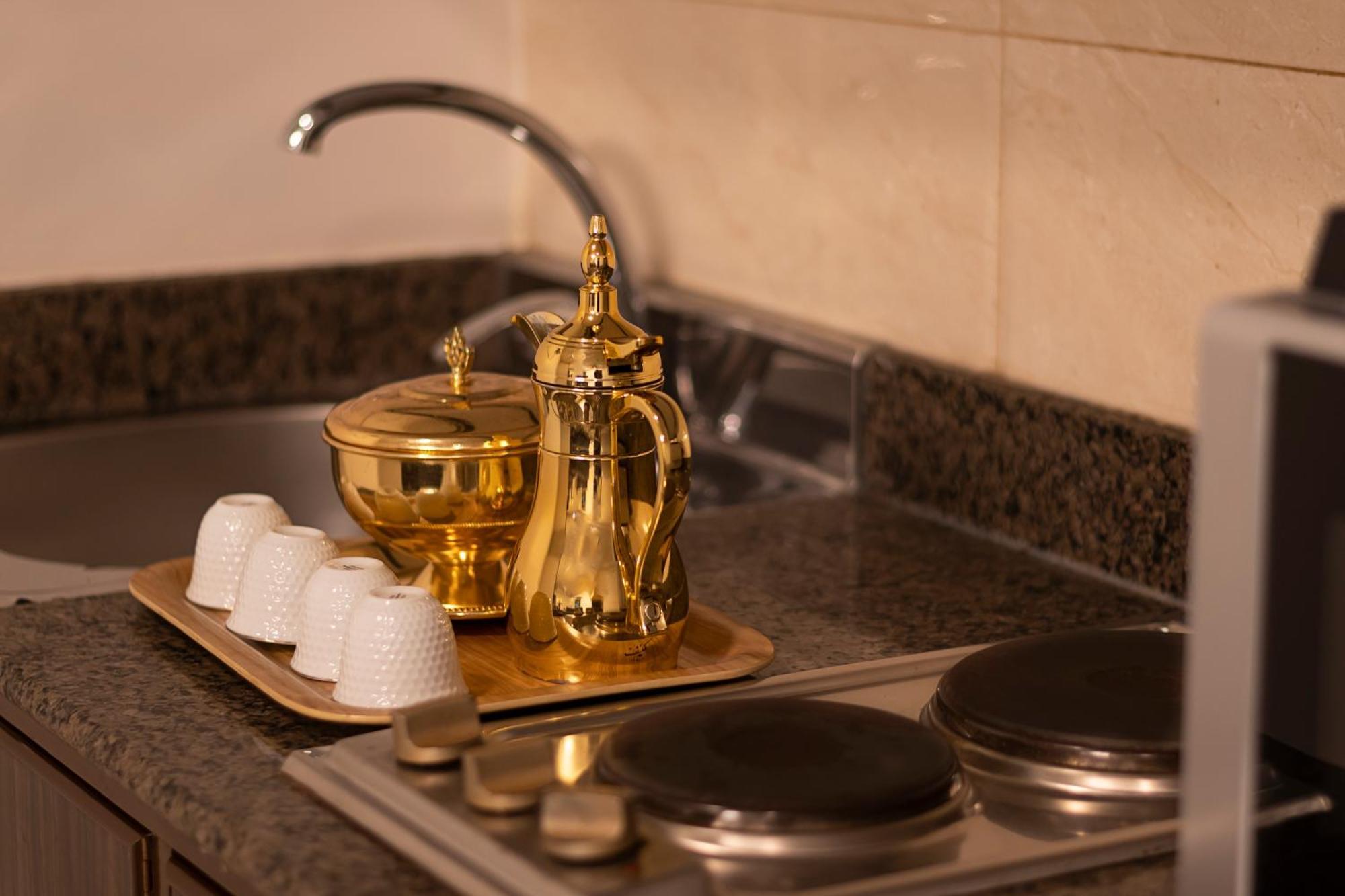 Laten Suites Prince Sultan Джедда Экстерьер фото