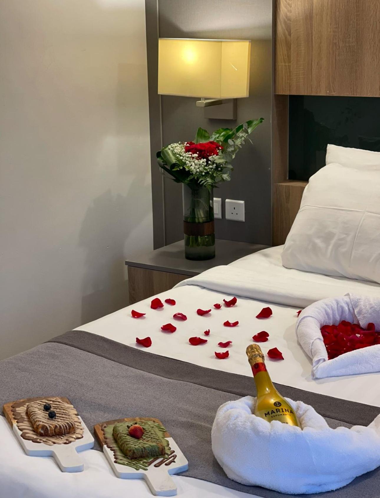 Laten Suites Prince Sultan Джедда Экстерьер фото